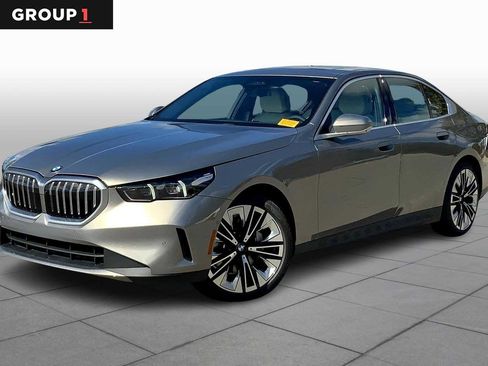New 2026 BMW 530i image 1