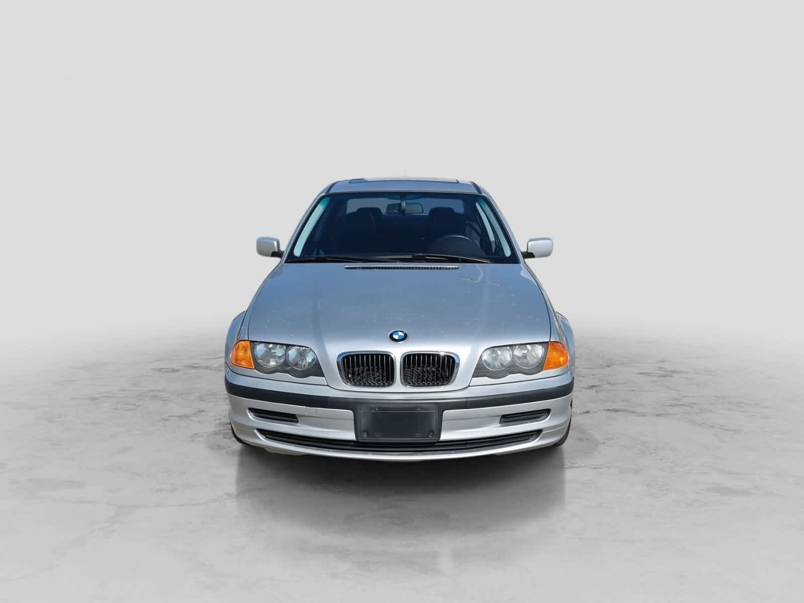 Used 2000 BMW 323i Sedan RWD image 3