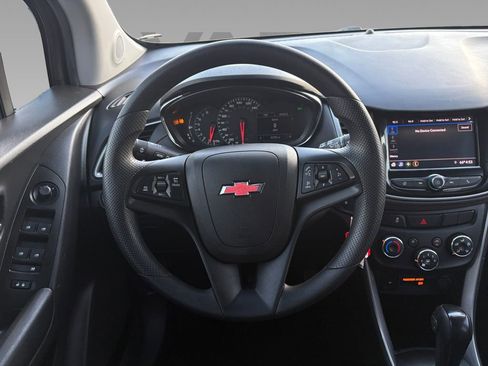 Used 2022 Chevrolet Trax LS w/ Tint and Cruise Package image 12