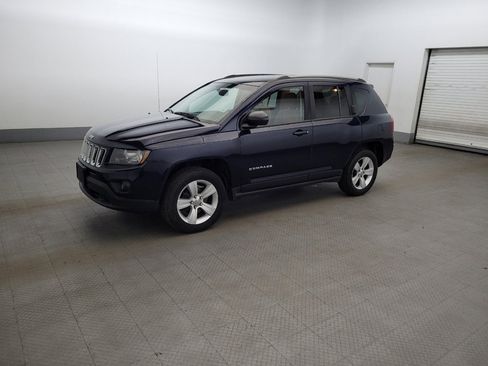 Used 2016 Jeep Compass Sport w/ Power Value Group AWD/4WD image 2