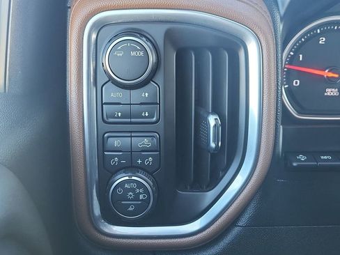 Used 2021 Chevrolet Silverado 2500 High Country w/ Z71 Off-Road Package image 24