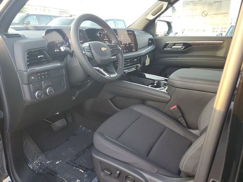 New 2026 Chevrolet Suburban LS image 18