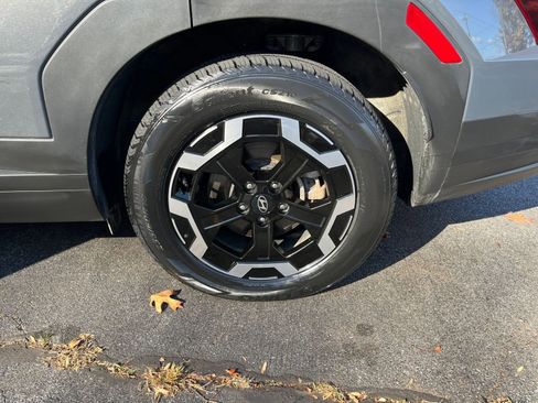 Used 2025 Hyundai Santa Fe SEL image 25