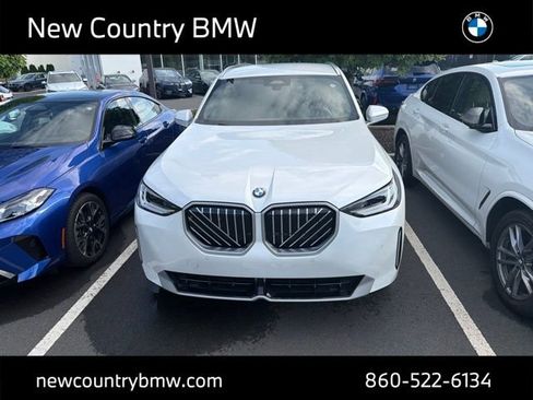 Used 2026 BMW X3 xDrive30i w/ Convenience Package AWD/4WD image 2
