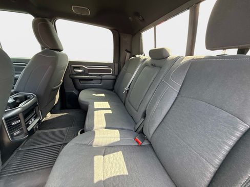 Certified 2025 RAM 2500 Big Horn AWD/4WD image 15