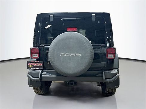 Used 2013 Jeep Wrangler Unlimited Sahara w/ Dual Top Group image 8