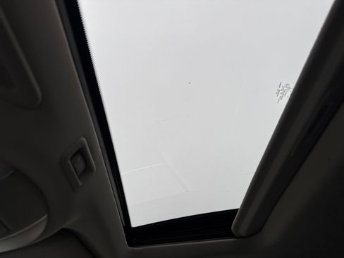 Used 2019 INFINITI QX60 Luxe w/ Sensory Package image 5