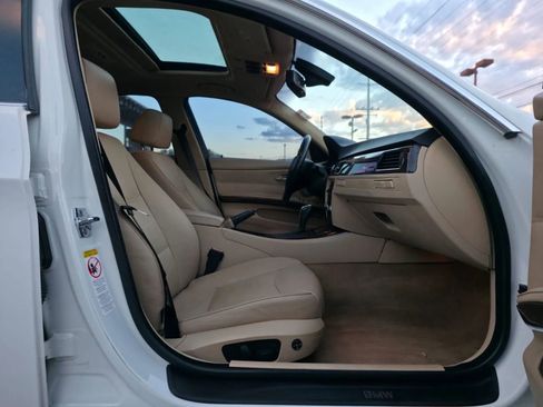 Used 2008 BMW 335i Sedan w/ Premium Pkg image 21