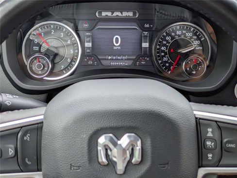 Certified 2024 RAM 2500 Big Horn w/ Safety Group AWD/4WD image 30