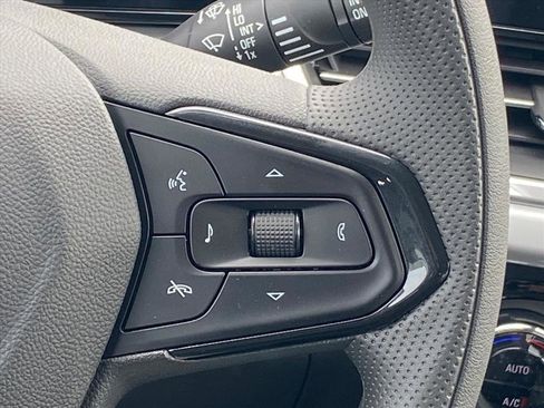 New 2026 Chevrolet Trax LT image 9