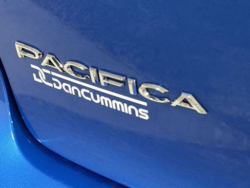 New 2026 Chrysler Pacifica Select AWD/4WD image 25