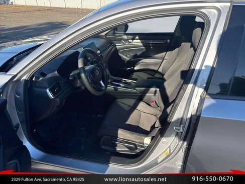 Used 2018 Honda Accord LX image 12