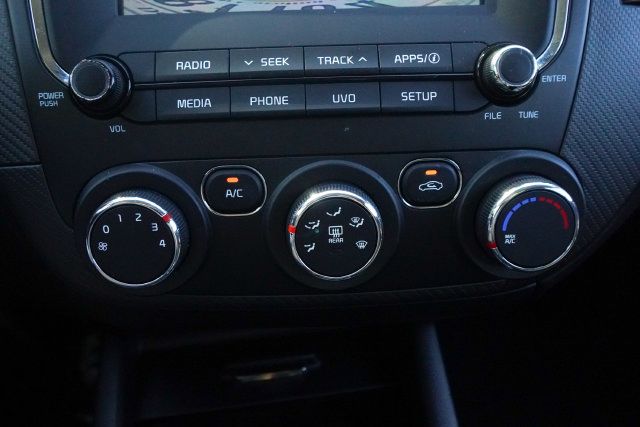 Used 2018 Kia Forte S FWD image 17