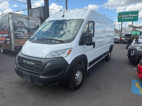 Used 2023 RAM ProMaster 2500 FWD image 1