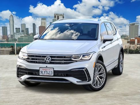 Used 2024 Volkswagen Tiguan SEL R-Line image 1
