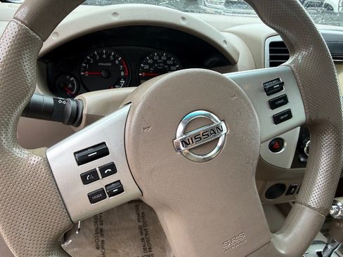 Used 2016 Nissan Frontier SV RWD image 20