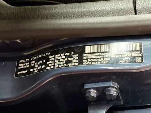 Used 2020 Jeep Renegade Limited image 30