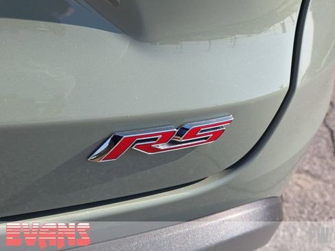 Used 2024 Chevrolet Trax RS w/ Driver Confidence Package FWD image 3