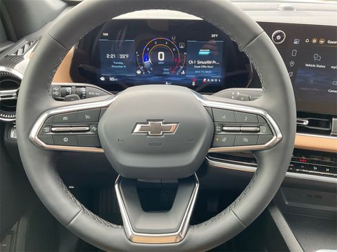 New 2026 Chevrolet Equinox ACTIV w/ Convenience Package III image 16