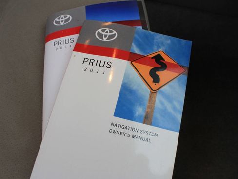 Used 2011 Toyota Prius Five image 19