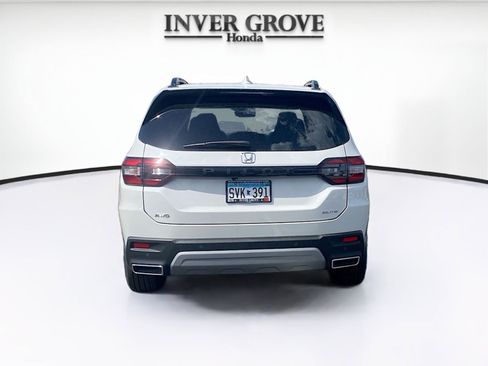 Certified 2025 Honda Pilot Elite image 6