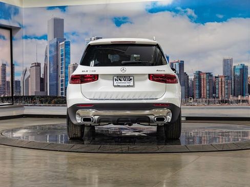 Used 2026 Mercedes-Benz GLB 250 4MATIC image 11