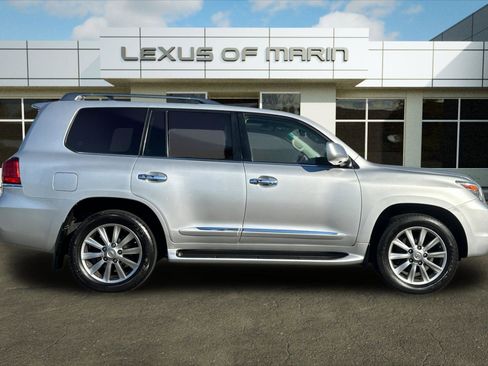 Used 2011 Lexus LX 570 4WD image 7