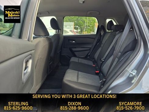 Used 2024 Nissan Rogue SV image 23