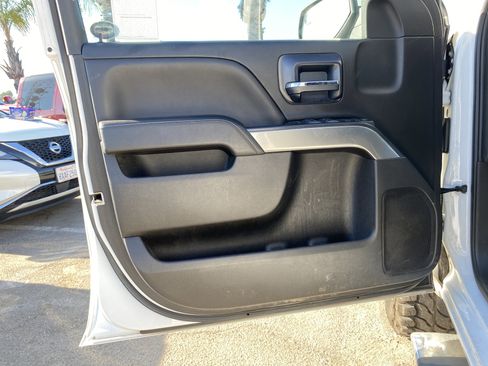 Used 2018 Chevrolet Silverado 1500 LT w/ LT Fleet Convenience Package image 13