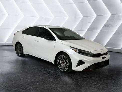 Used 2023 Kia Forte GT image 1