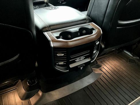 Used 2022 RAM 1500 Laramie image 27