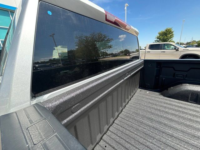 Used 2020 Chevrolet Silverado 1500 LTZ AWD/4WD image 25