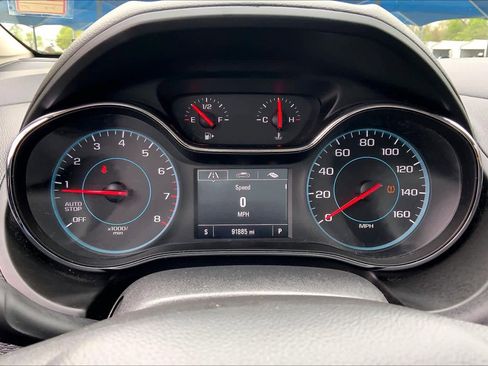 Used 2018 Chevrolet Cruze LT w/ Convenience Package image 26