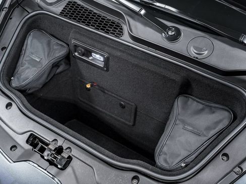 Used 2021 Lamborghini Huracan EVO RWD image 44