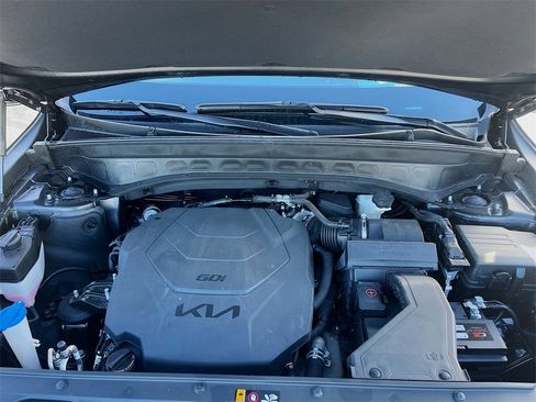 Used 2022 Kia Telluride SX w/ SX Prestige Package image 33