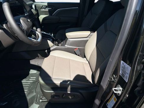 New 2026 Chevrolet Colorado ZR2 w/ Technology Package image 22