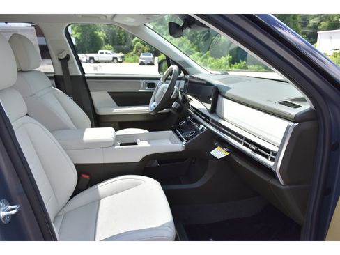 New 2025 Hyundai Santa Fe Calligraphy image 16