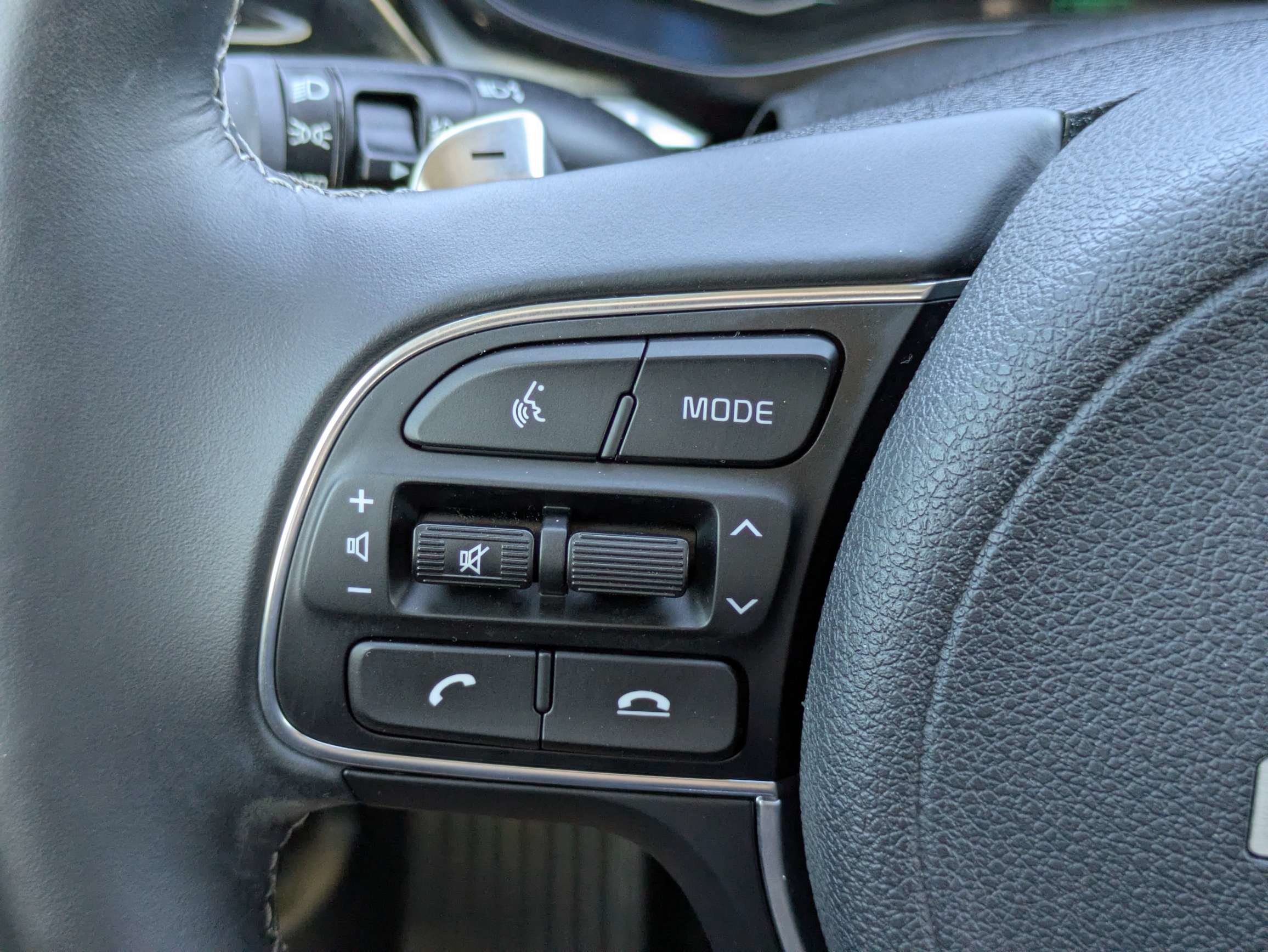Certified 2022 Kia Niro EX Premium FWD image 25