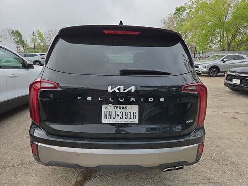 Used 2025 Kia Telluride S image 9