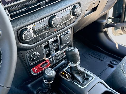 New 2026 Jeep Wrangler Unlimited Sport image 11