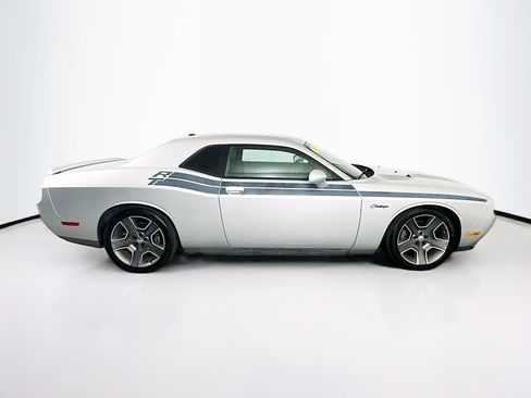 Used 2012 Dodge Challenger R/T image 10