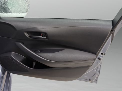 Used 2023 Toyota Corolla LE image 23