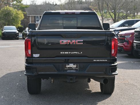 Used 2021 GMC Sierra 2500 Denali w/ Denali Black Diamond Edition image 13