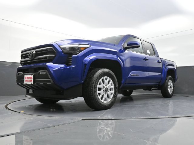 Used 2025 Toyota Tacoma SR5 w/ SR5 Upgrade Package AWD/4WD image 32
