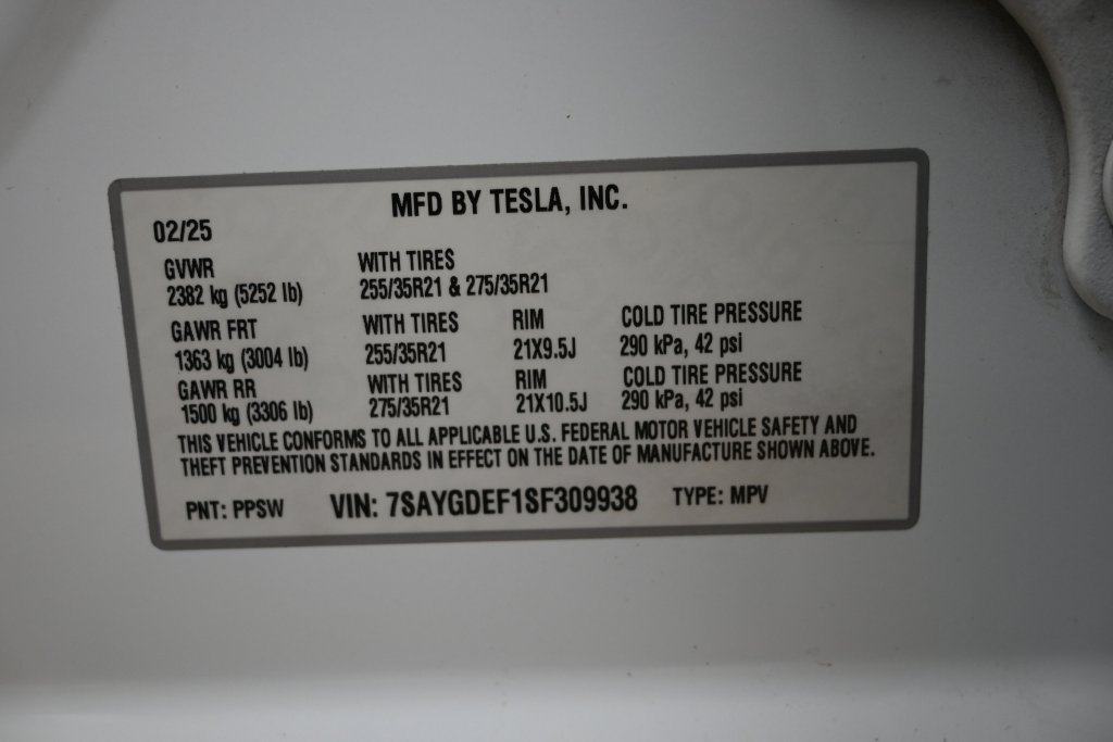 Used 2025 Tesla Model Y Performance AWD/4WD image 35