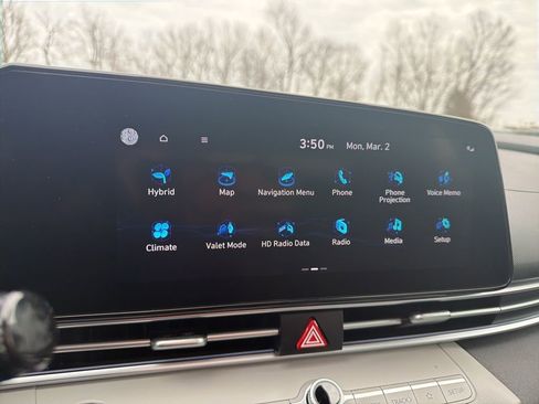 Used 2021 Hyundai Elantra Limited w/ Cargo Package image 30