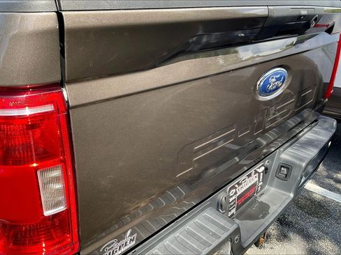 Used 2022 Ford F150 XLT w/ Trailer Tow Package AWD/4WD image 8