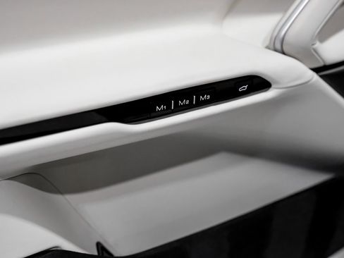 Used 2025 Ferrari Purosangue image 41