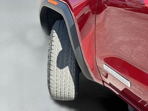 Used 2024 GMC Canyon Elevation w/ Convenience Package image 49