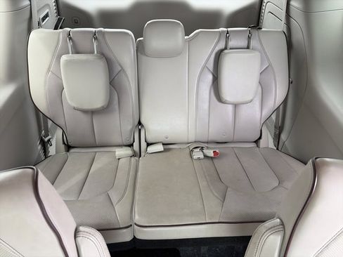 Used 2017 Chrysler Pacifica Limited w/ Advanced Safetytec Group image 7